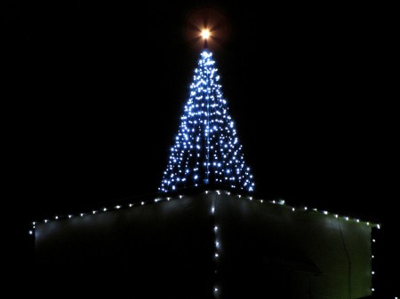 Tree atop the Malt-O-Meal Building